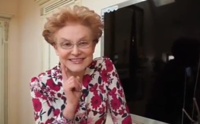 Елену Малышеву обвинили в «некомпетентности» из-за высказываний об остеопатии