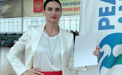 Исинбаева показала, как учится танцевать лезгинку в Махачкале