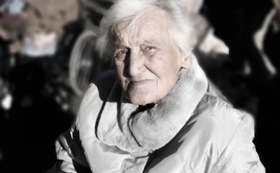 Ученые: социальная активность сдержит старение мозга