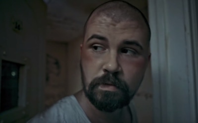 Вася Обломов выпустил клип-антиутопию «Добро пожаловать»