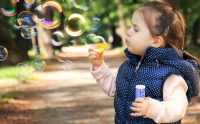 Гастроэнтеролог назвала дисбаланс энергии основной причиной ожирения у детей