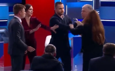 «Ты уже покойник!»: украинские политики устроили потасовку в прямом эфире