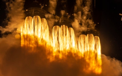 Космический корабль Илона Маска взорвался во время испытания огнем