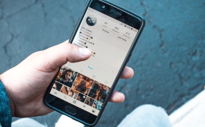 Эксперты рассказали о ломающих смартфоны привычках