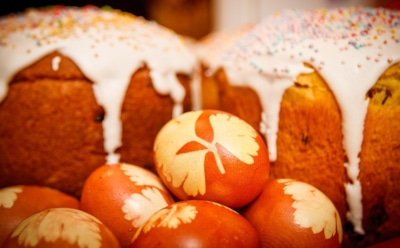 Медики рассказали о безопасном рационе на Пасху