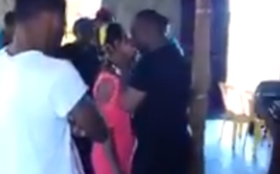 В Зимбабве пастор изгонял из женщины демонов поцелуями