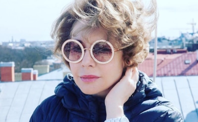 Божена Рынска закатила истерику на улице из-за залаявшей собаки