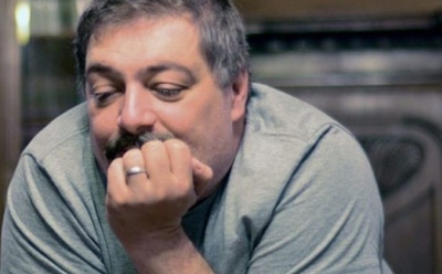 Дмитрий Быков считает, что попал в больницу из-за отравления