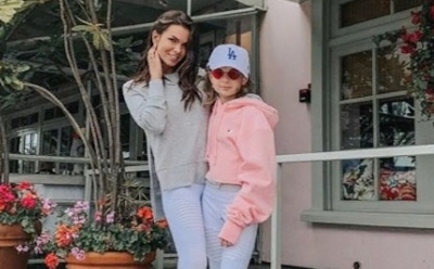 Катя Жужа заявила, что для детей путешествия полезней книг