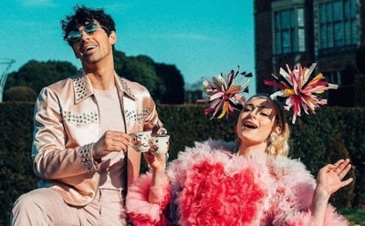 СМИ: Софи Тернер вышла замуж в Вегасе