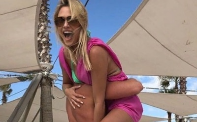 Наталья Рудова выложила снимки из отпуска с неизвестным мужчиной