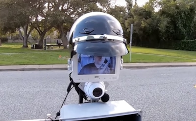 В США создали "робота-полицейского" для проверки документов