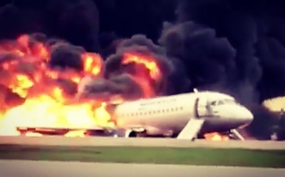 "Тяжело на сердце": звезды об авиакатастрофе в Шереметьево