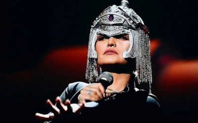 "Они всегда рядом": певица Катя Лель заявила, что сняла НЛО