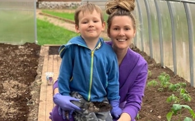 Кожевникова рассказала про огород, созданный из-за болезни сына