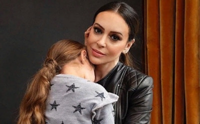 Звезда "Зачарованных" Алисса Милано призвала женщин к бойкоту супружеских обязанностей