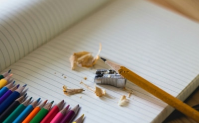 Ученые: напряженные работа и учеба ускоряют старение