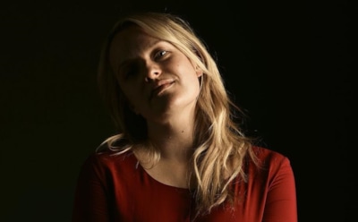 Звезда «Рассказа служанки» Элизабет Мосс снимется в «Человеке-невидимке»