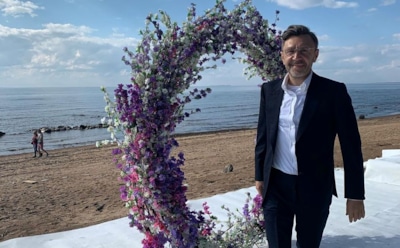 Сергей Шнуров выпустил клип про свадьбу с Аллой Михеевой