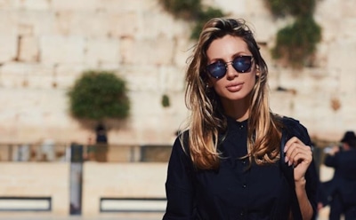 Певица Светлана Лобода зажигательно станцевала в номере отеля