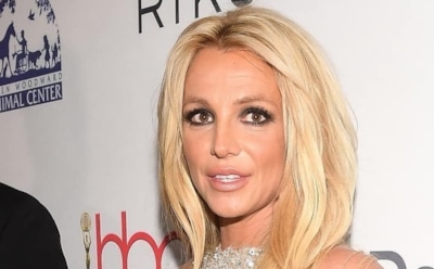 Бритни Спирс похвасталась идеальной фигурой в купальнике