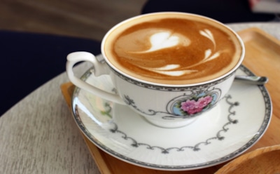 Врач рассказал об опасности утреннего кофе