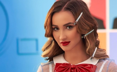 «Я девочка из народа»: Ольгу Бузову возмутило обсуждение ее гардероба в шоу Собчак