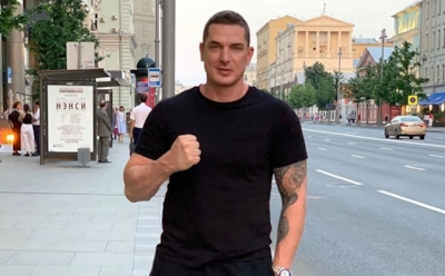 Мужа Бородиной высмеяли за спортивные штаны на свадьбе