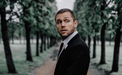 Влад Соколовский показал трогательное фото с бабушкой