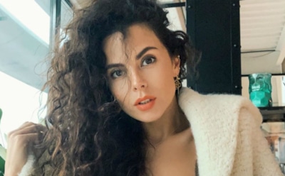 Настя Каменских показала смелое фото из душа