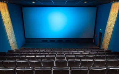 Девушка уснула в кинотеатре и нашла свою любовь