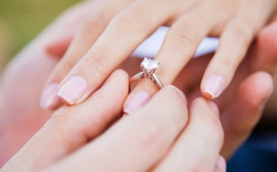 "Оно уродливое": невеста подверглась нападкам за критику обручального кольца