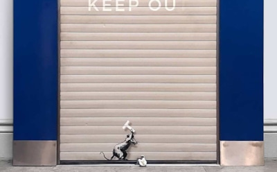 Бэнкси посвятил Брекситу новое граффити в аэропорту Лондона