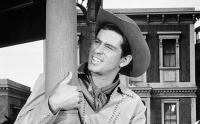 Умер актер сериала «Санта-Барбара» Джим МакМуллан