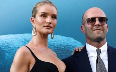 Девушка Джейсона Стейтема произвела фурор снимками в бикини