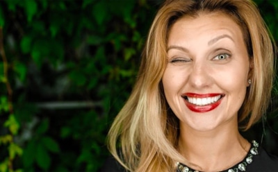 Елена Зеленская выбрала наряд небесного цвета для встречи с Брижит Макрон