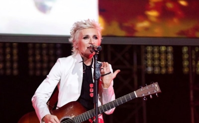 Арбенина показала свой загородный дом Андрею Малахову