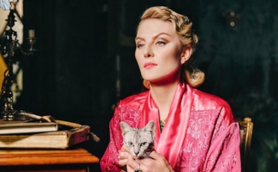 Рената Литвинова рассмешила подписчиков походкой на каблуках