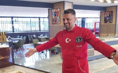 Турецкий кондитер-рекордсмен испек Путину огромный пирог