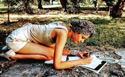 Дочь Толкалиной Мария сожгла волосы, уснув со свечой