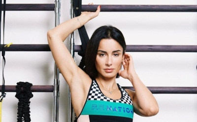 Тина Канделаки показала, как тренируется перед полетом в космос