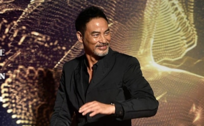 На видео попало нападение с ножом на звезду "Лары Крофт"