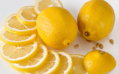Ученые: лимон улучшает работу печени и желудка