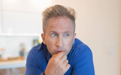 «Сжимаем зубы и терпим»: Кучера рассказал о воспитании детей в переходном возрасте