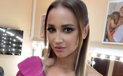 Бузова на фестивале «Жара» произвела фурор в платье с длинным шлейфом