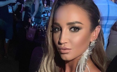 Ольга Бузова упала и разбила ногу на фестивале «Жара»