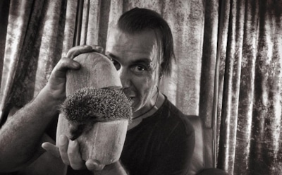 Лидер Rammstein сел за штурвал самолета на пути в Москву