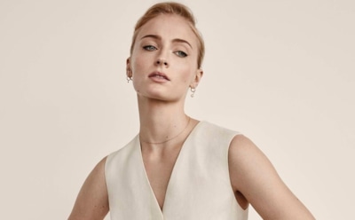 Звезда «Игры престолов» Софи Тернер сделала татуировку в память о погибшей собаке