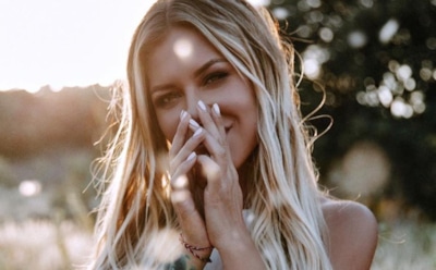 Дакота с Соколовским покатались вместе на качелях в годовщину расставания