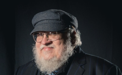 Джорджу Мартину передали «народный Оскар» от якутян